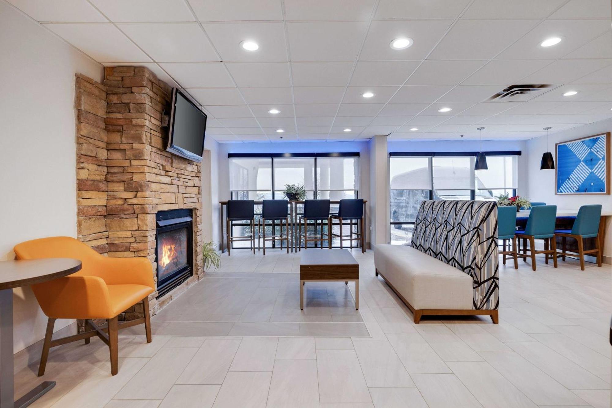 Holiday Inn Express Wilkes Barre East By Ihg Экстерьер фото