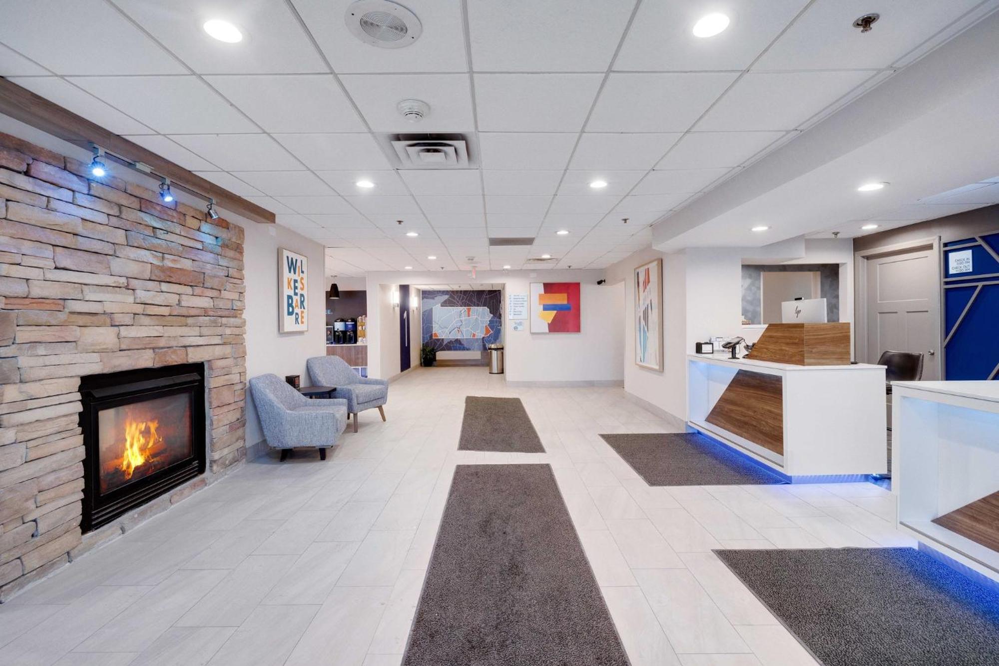 Holiday Inn Express Wilkes Barre East By Ihg Экстерьер фото